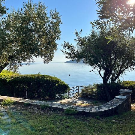 Villa Liana Sourpi Exteriör bild