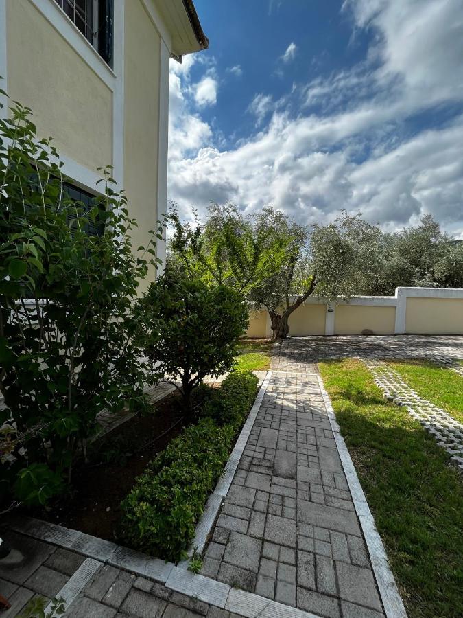 Villa Liana Sourpi Exteriör bild