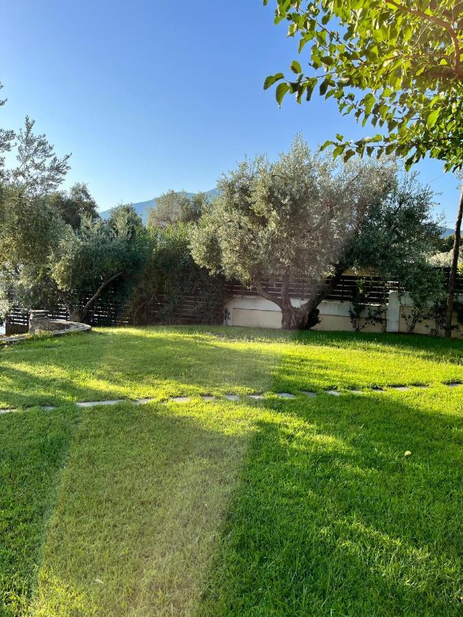 Villa Liana Sourpi Exteriör bild
