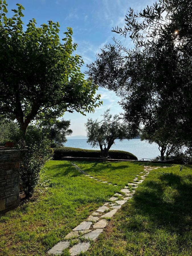 Villa Liana Sourpi Exteriör bild