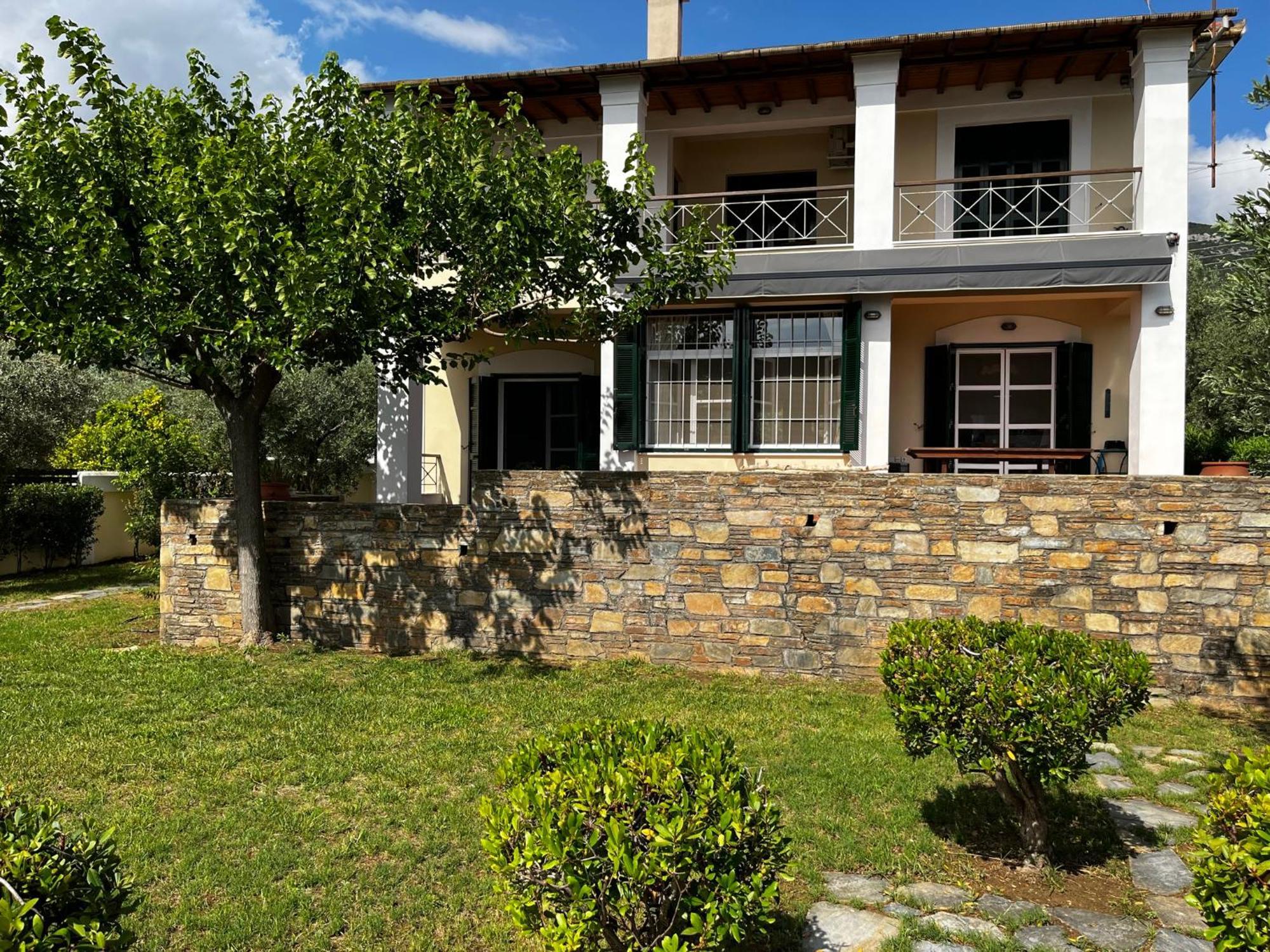 Villa Liana Sourpi Exteriör bild